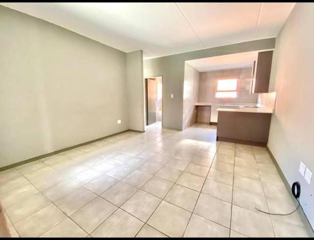 2 BEDROOM APARTMENT FOR SALE IN WITPOORTJIE